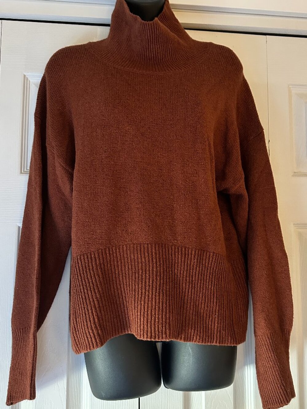 A New Day Turtleneck Sweater Medium Brown Chunky Knit Cozy Fall Pullover